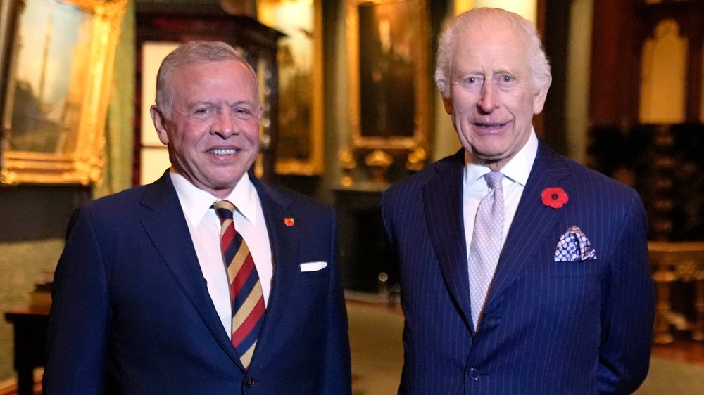 Königliches Treffen in Windsor: Charles III. begrüßt König Abdullah II.