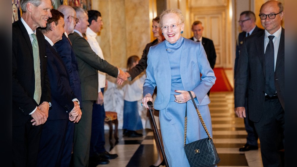 Königin Margrethe zeigt sich erstmals nach Sturz in der Öffentlichkeit