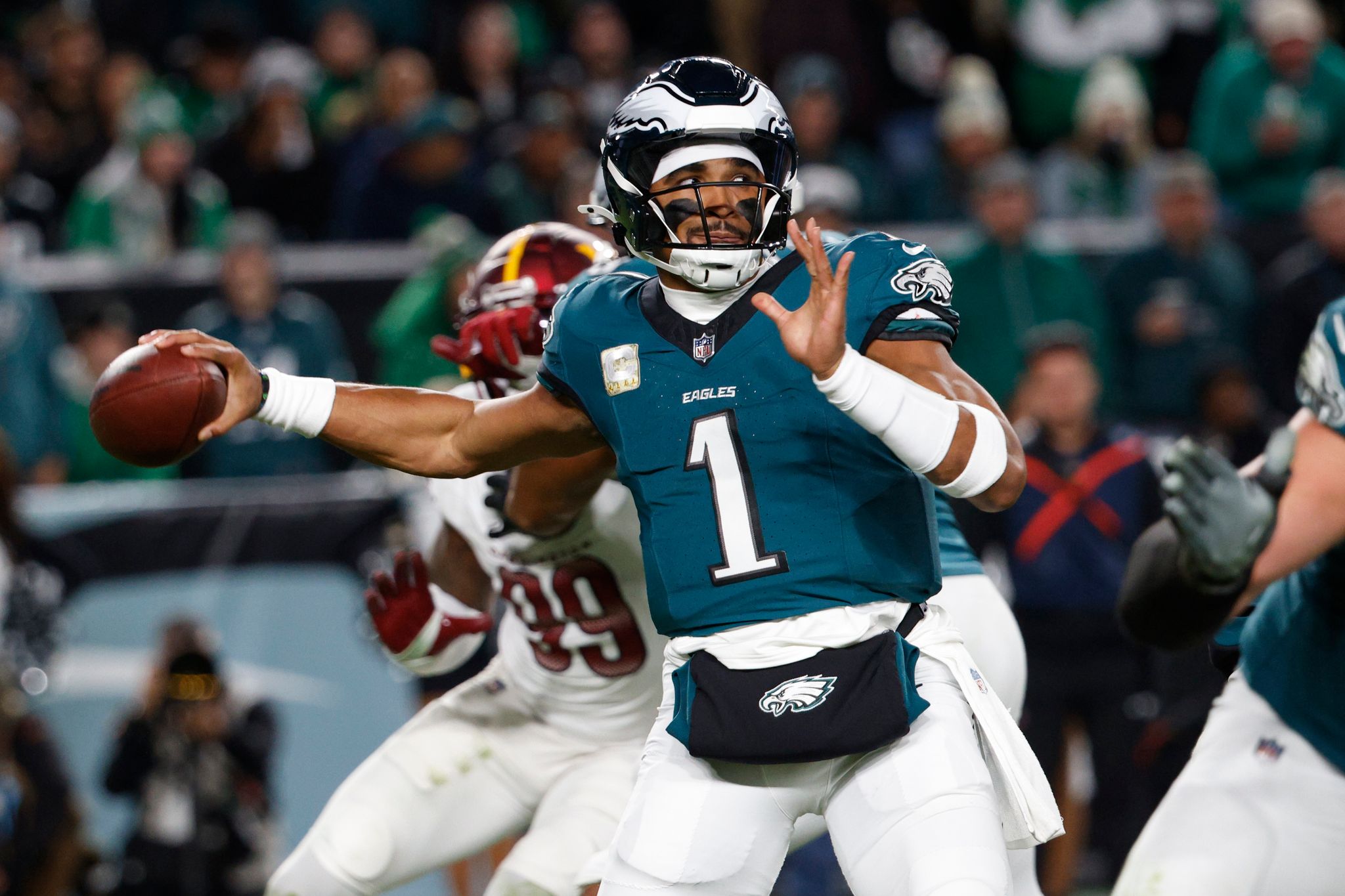Zwei Touchdowns in 20 Sekunden: Eagles gewinnen Spitzenspiel