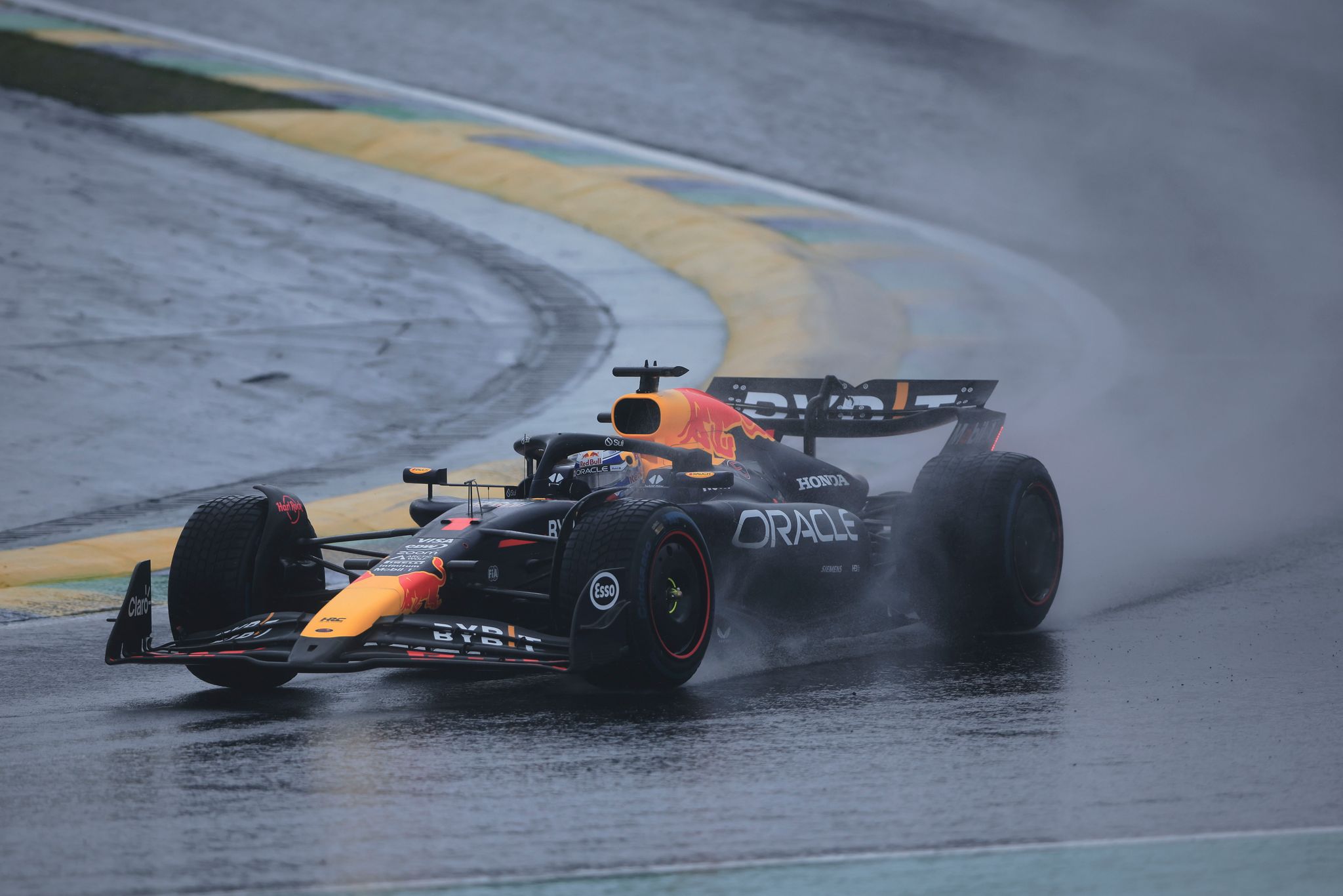 Nächster Rückschlag für wütenden Verstappen beim Crash-Chaos