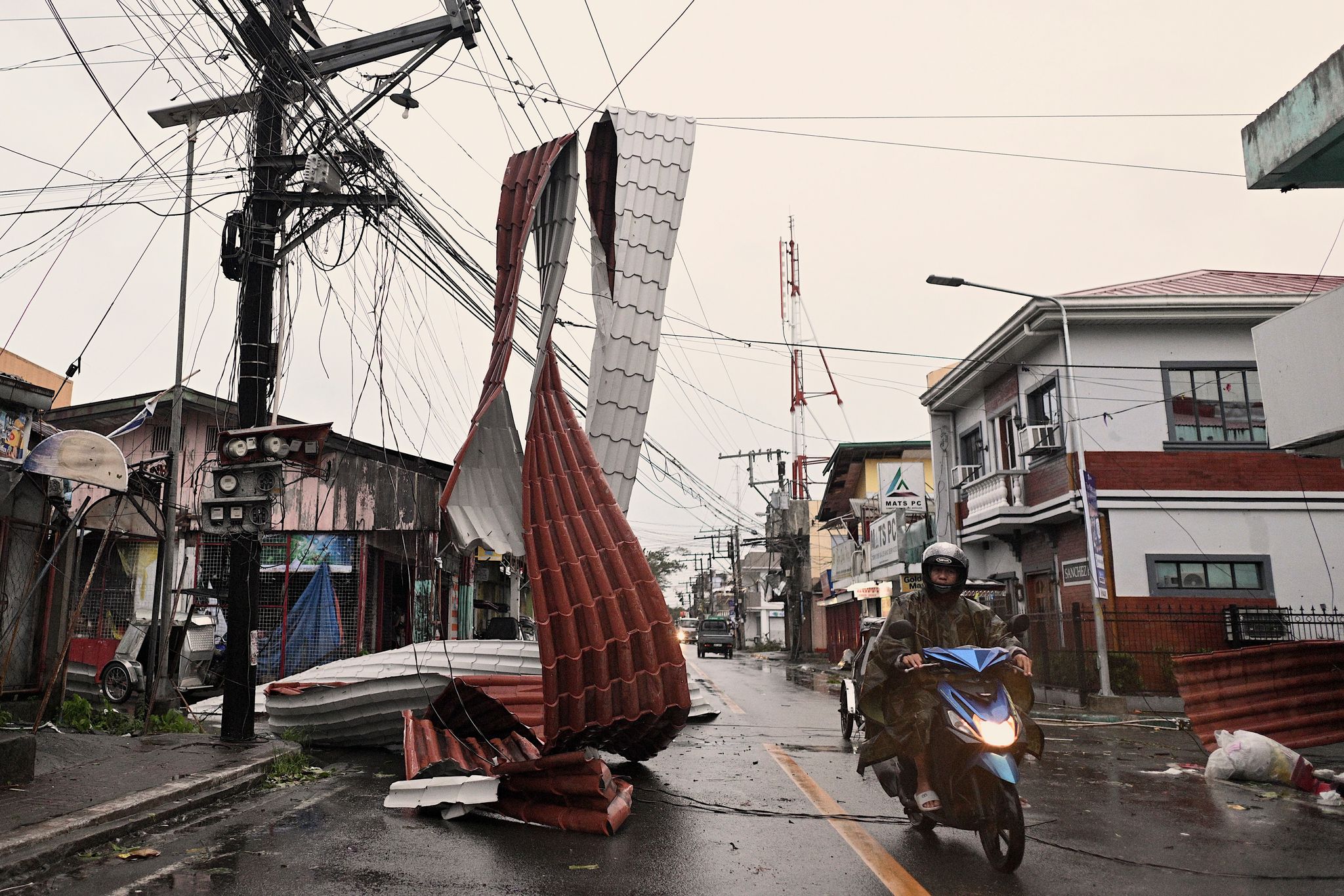 Taifun wütet auf Philippinen – Acht Tote