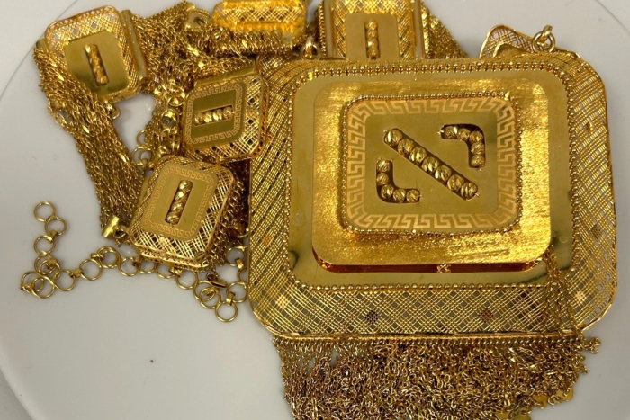 Hamburg: Zoll stellt Goldschmuck im Wert von 15.000,- Euro sicher