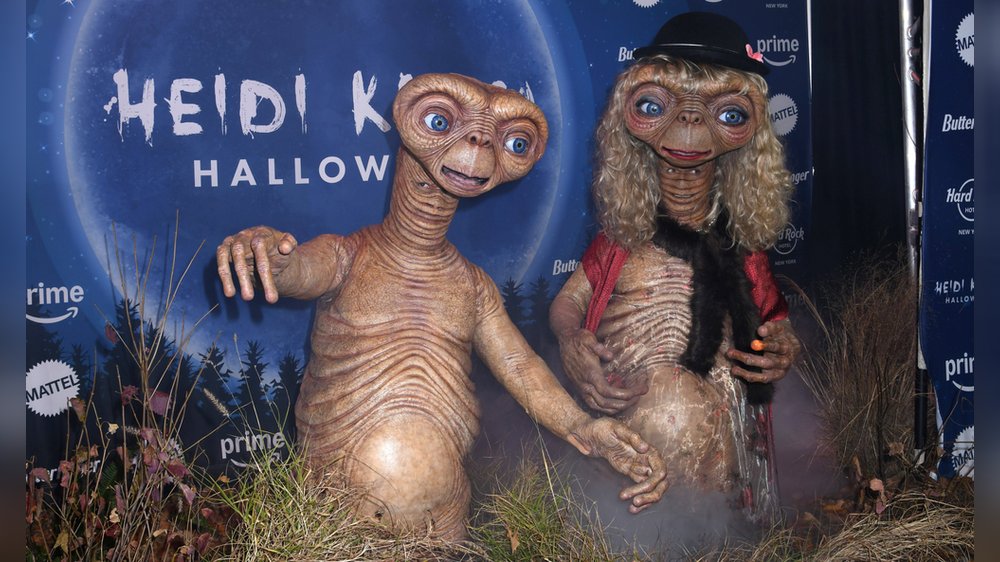 So sehr litten Heidi Klum und Tom Kaulitz in ihren “E.T.”-Kostümen