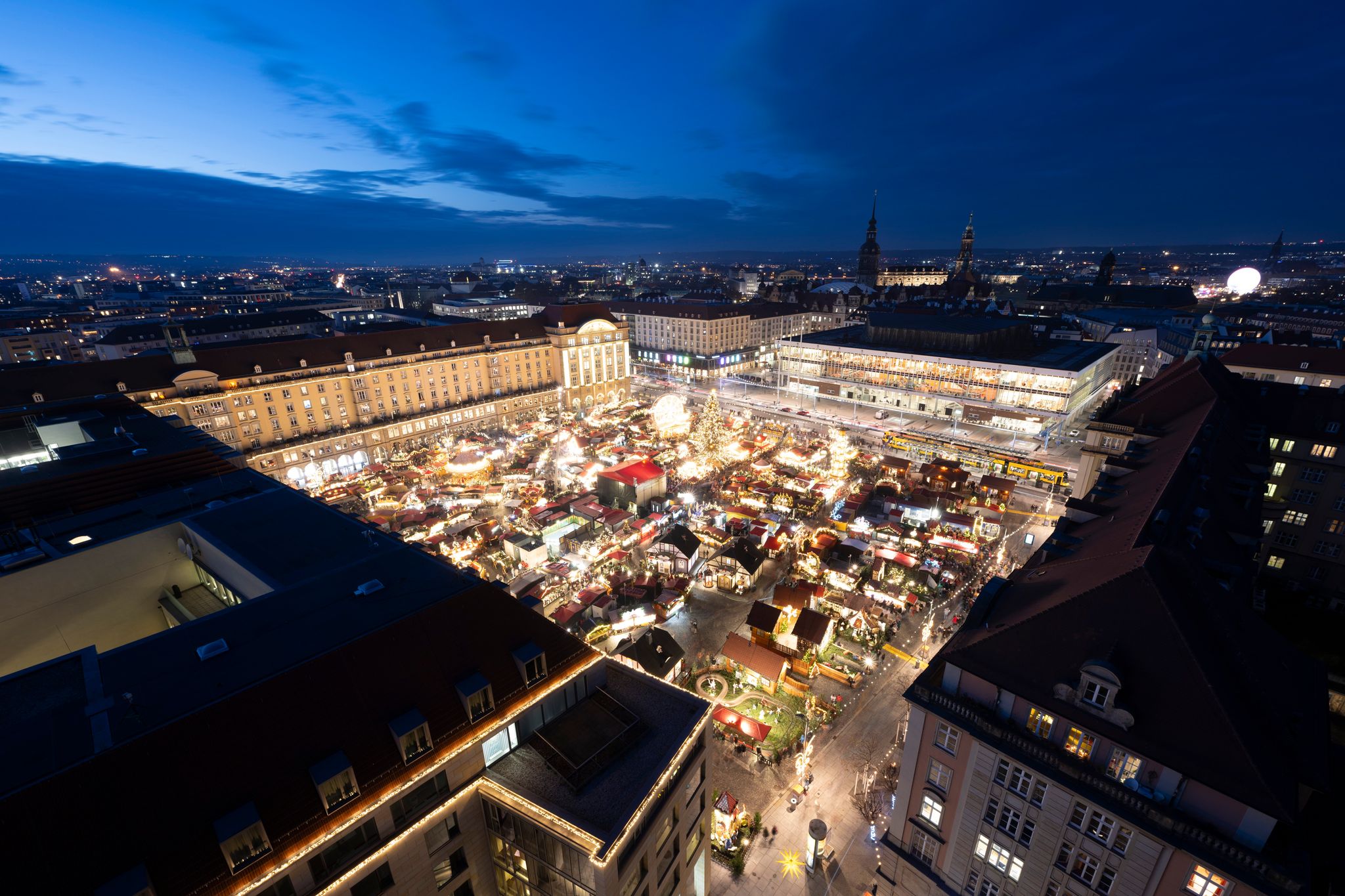 Faeser mahnt zu Wachsamkeit auf Weihnachtsmärkten