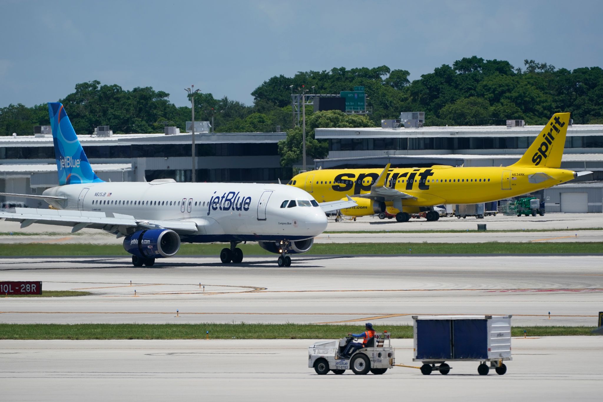 Bandengewalt in Haiti – Passagierflugzeuge angeschossen