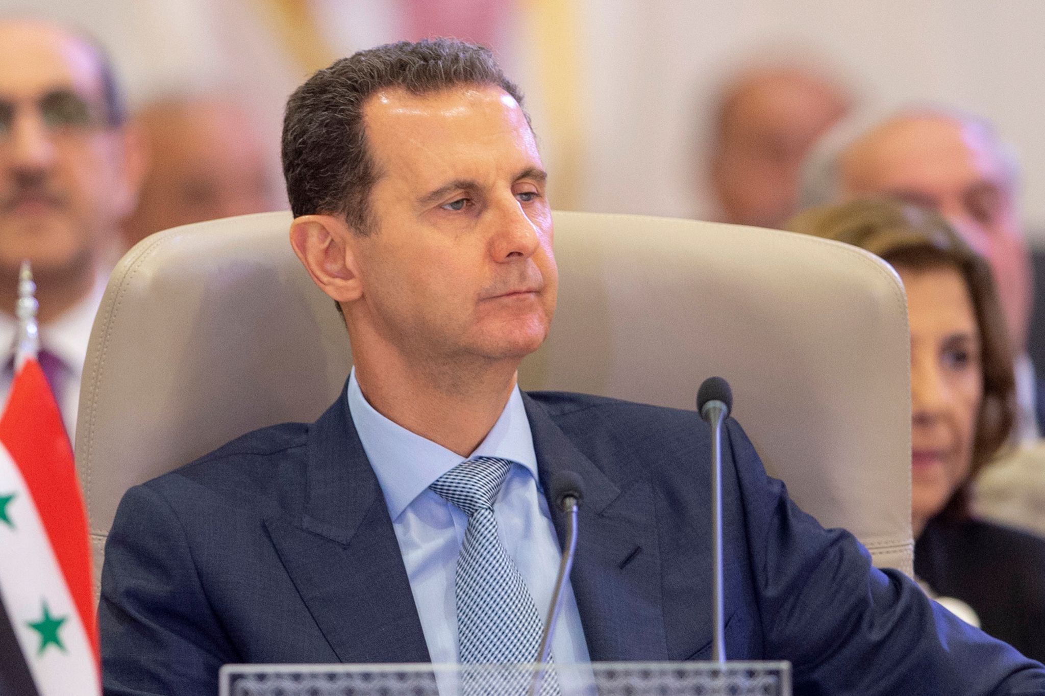 Assad verlässt Damaskus – Rebellen starten Offensive