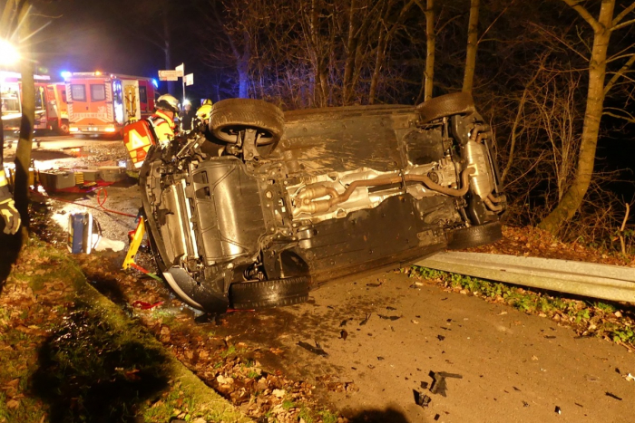 Radevormwald: Auto überschlagen nach Alkoholfahrt