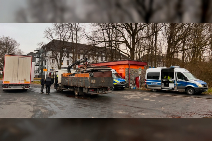 Würzburg: Schwerlastkontrollen in Gießen/A485/B457