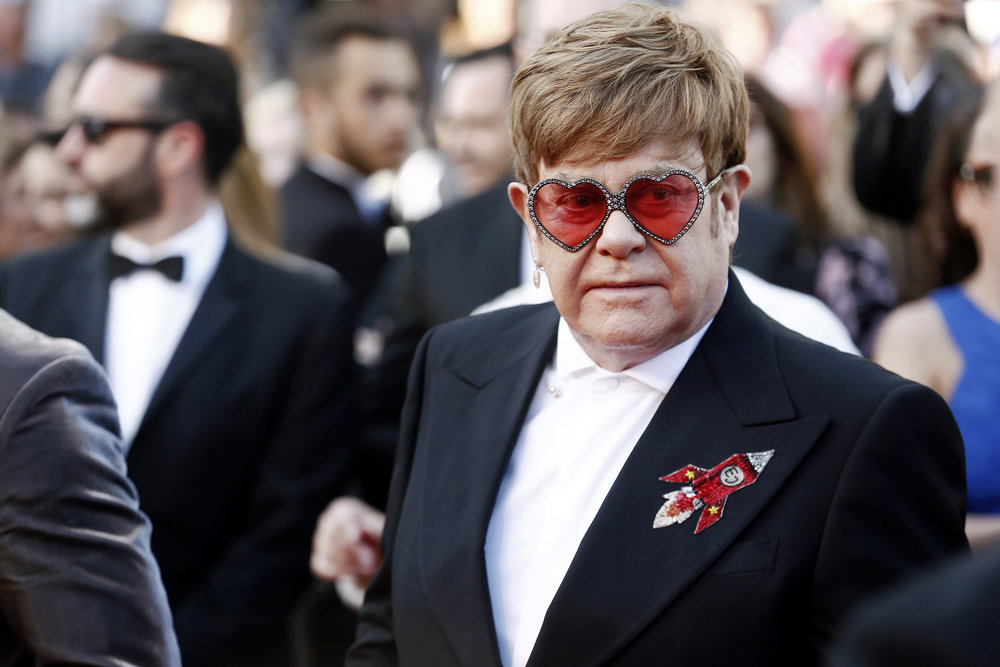 Elton John gibt trauriges Gesundheitsupdate: „Ich habe mein Augenlicht verloren“