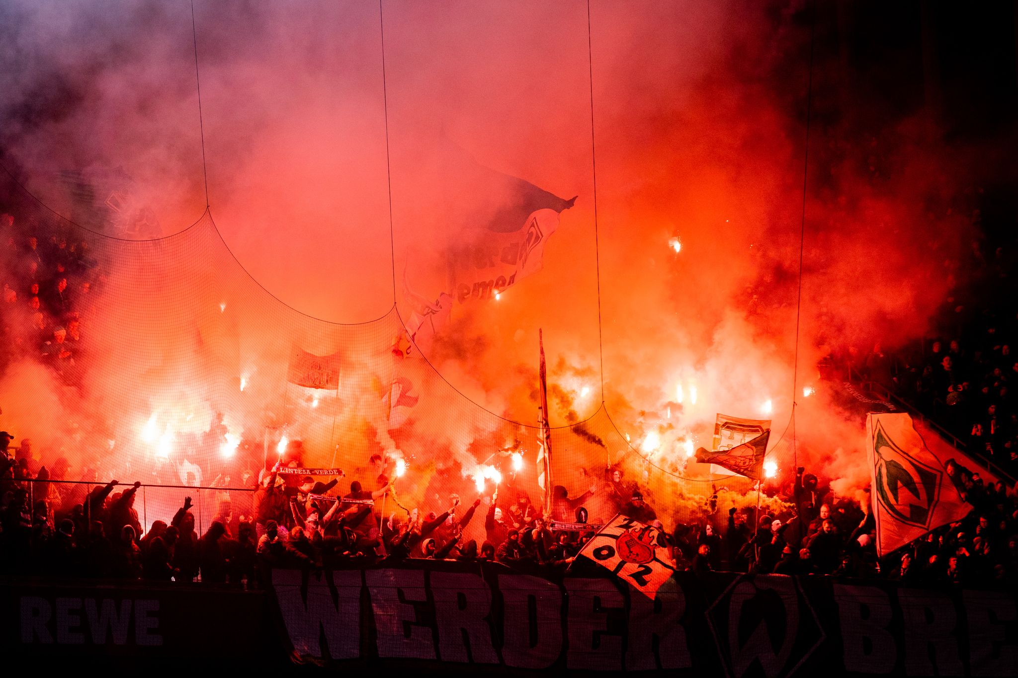 DFB verhängt Geldstrafen gegen Vereine wegen Fanvergehen