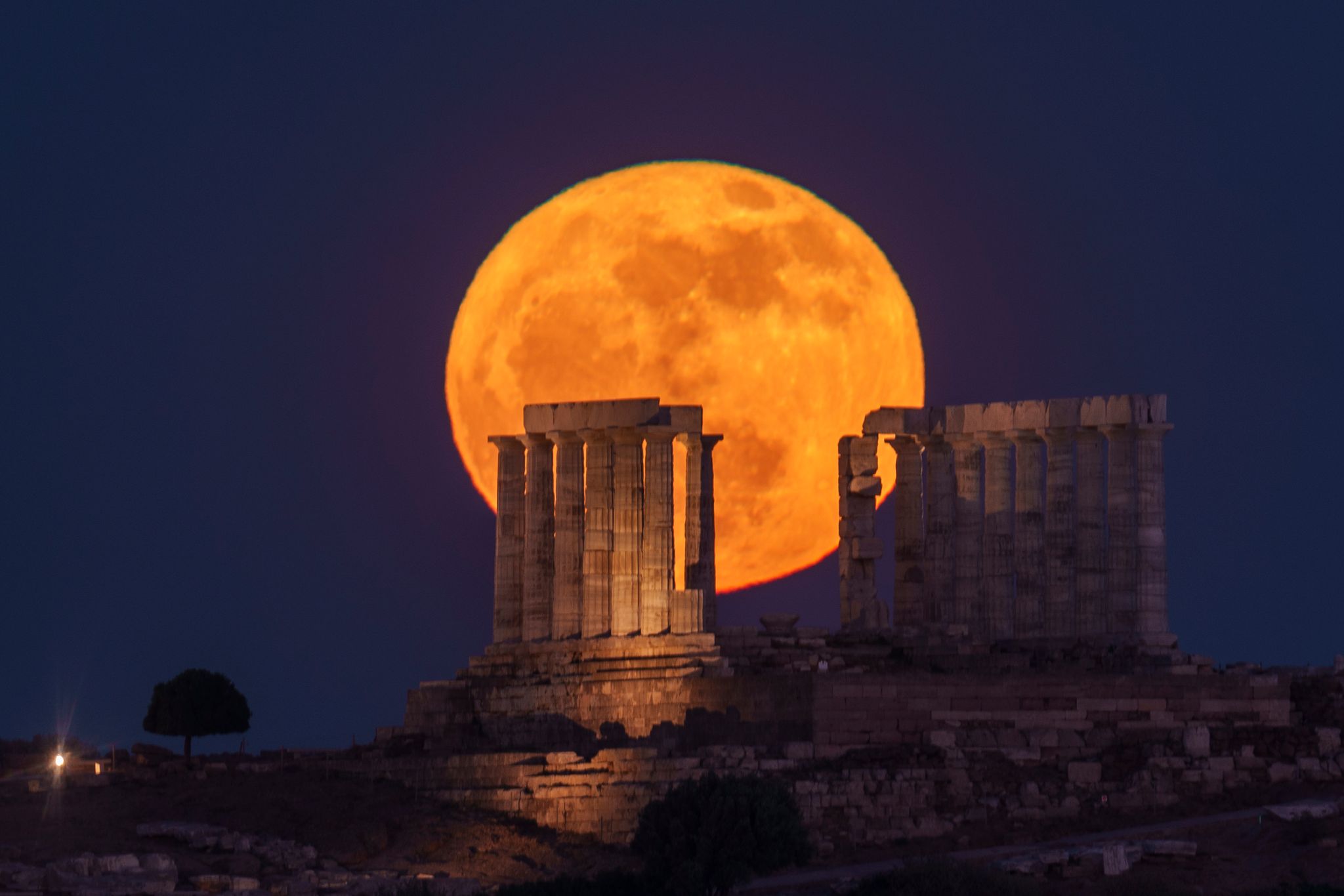 Der Mond ist ein bisschen älter als gedacht