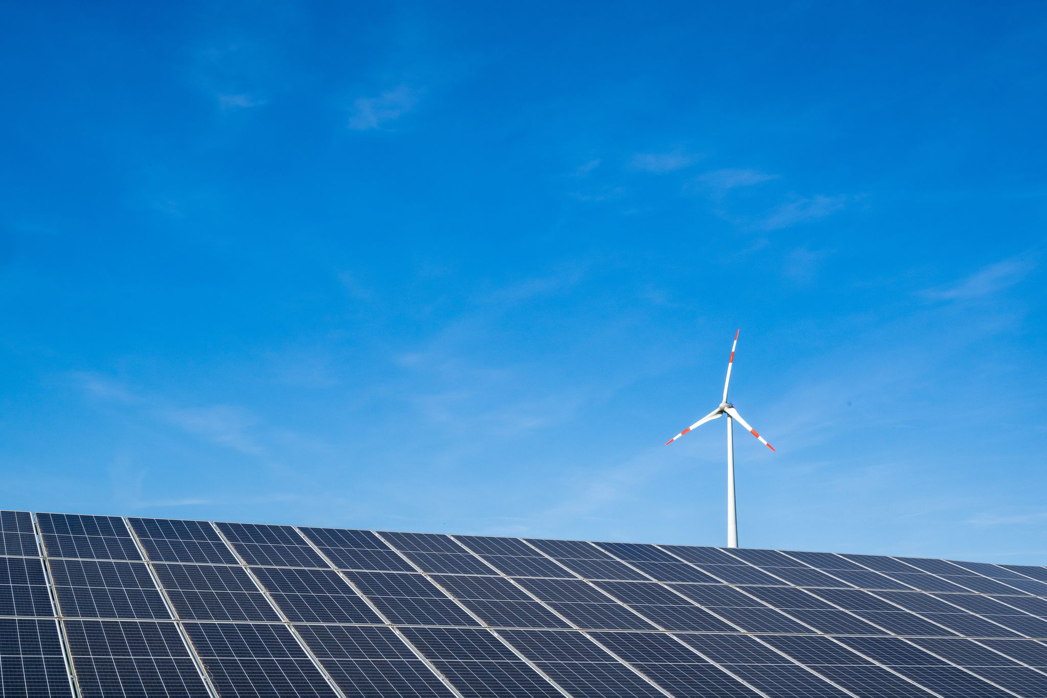 Stromerzeugung aus erneuerbaren Energien steigt auf Rekord