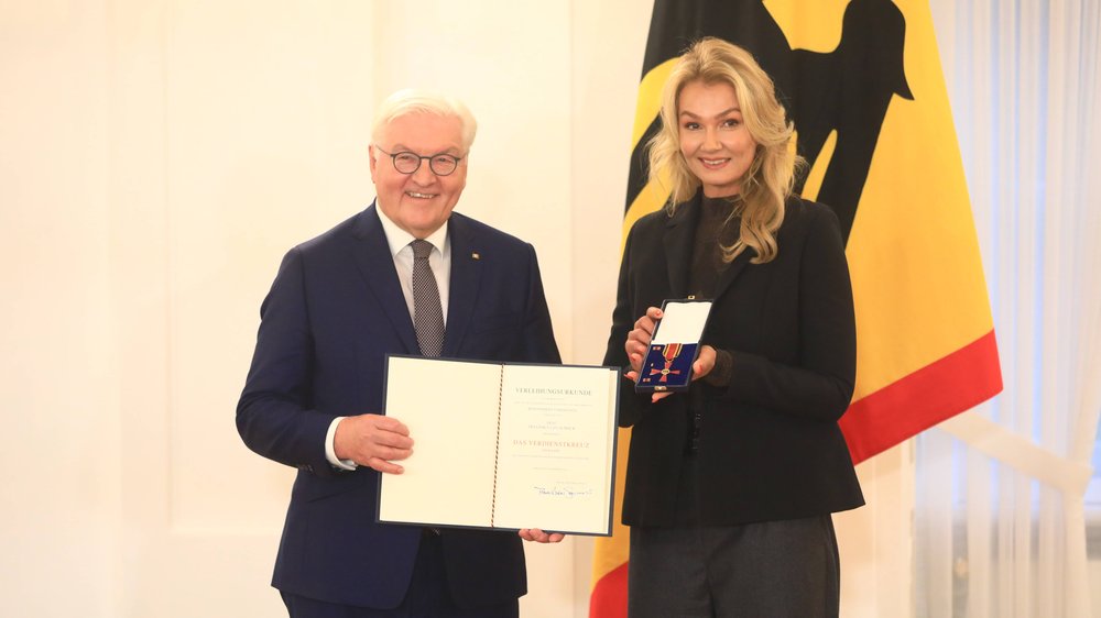 Bundespräsident ehrt Franzi van Almsick für Engagement im Sport