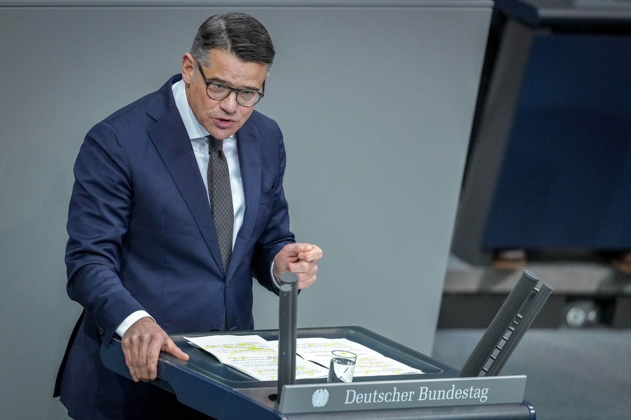 Bundestag streitet lautstark über Vorratsdatenspeicherung