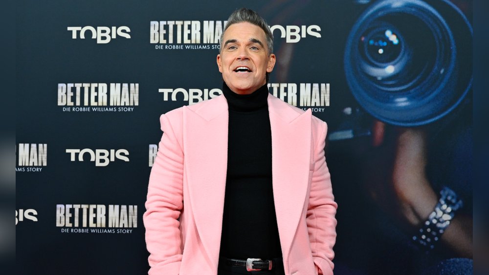 Robbie Williams überrascht Fans bei Deutschlandpremiere seines Biopics