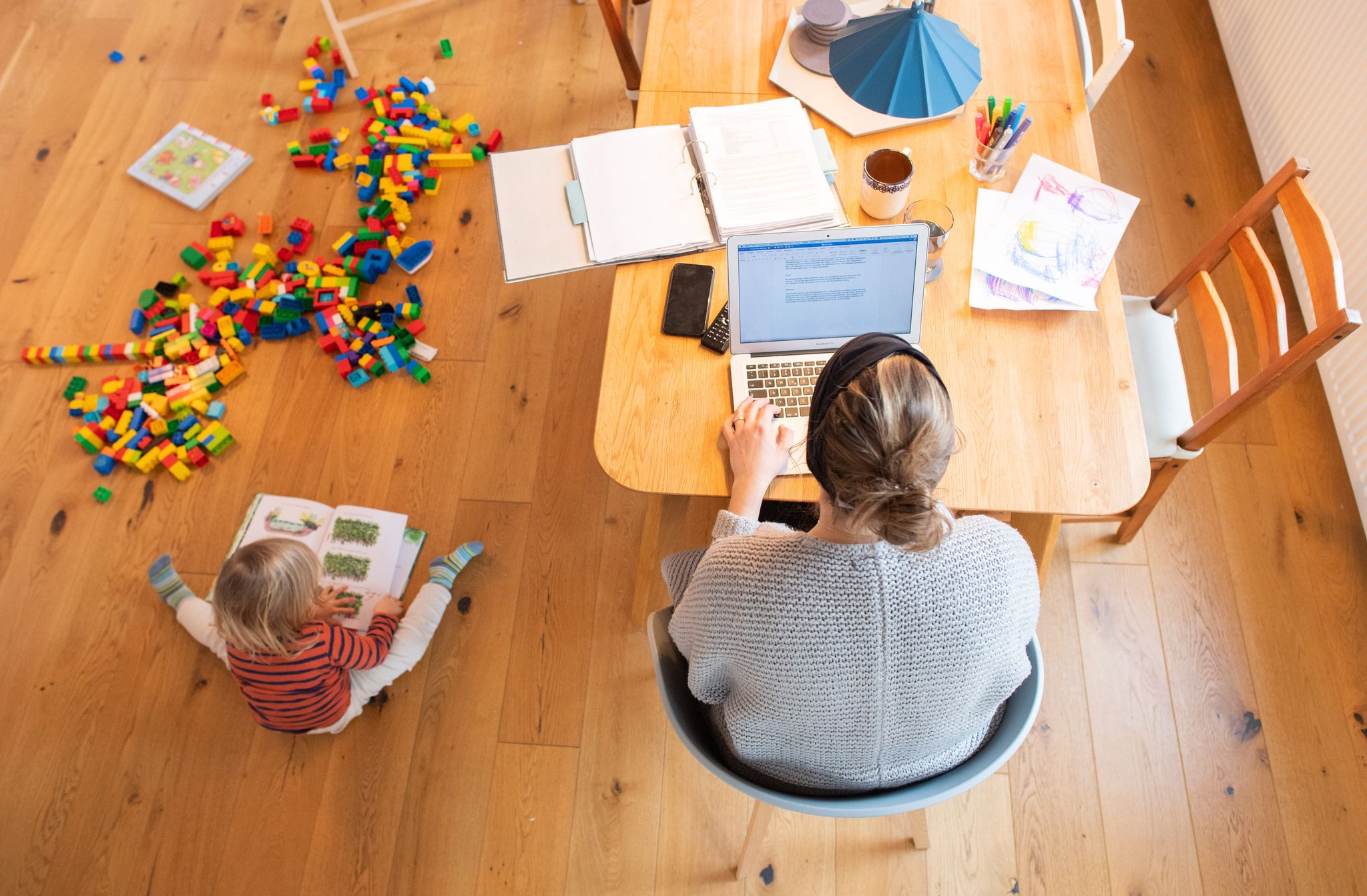 Umfrage: Im Homeoffice zufriedener und weniger gestresst