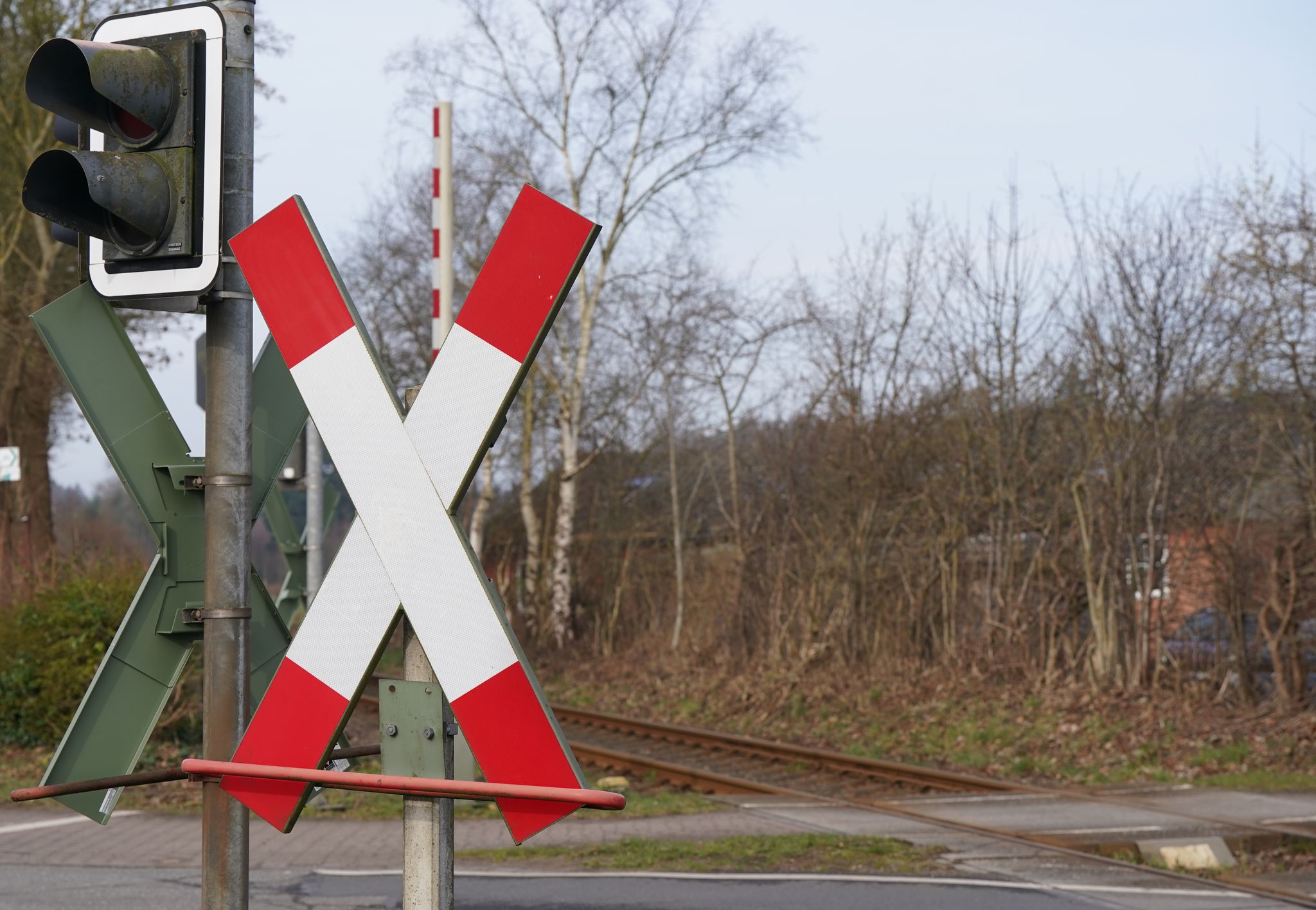 Weniger Menschen bei Unfällen an Bahnübergängen gestorben