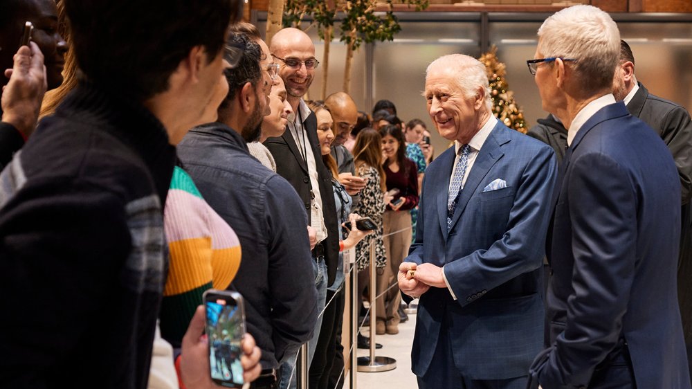 König Charles III. besucht Apples neues Hauptquartier in London