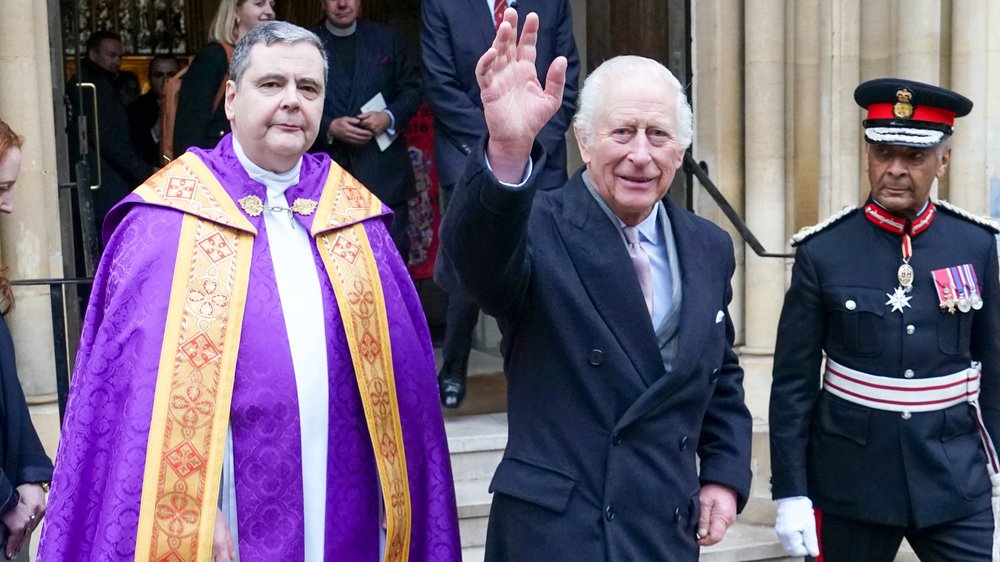 König Charles besucht Adventsgottesdienst in London