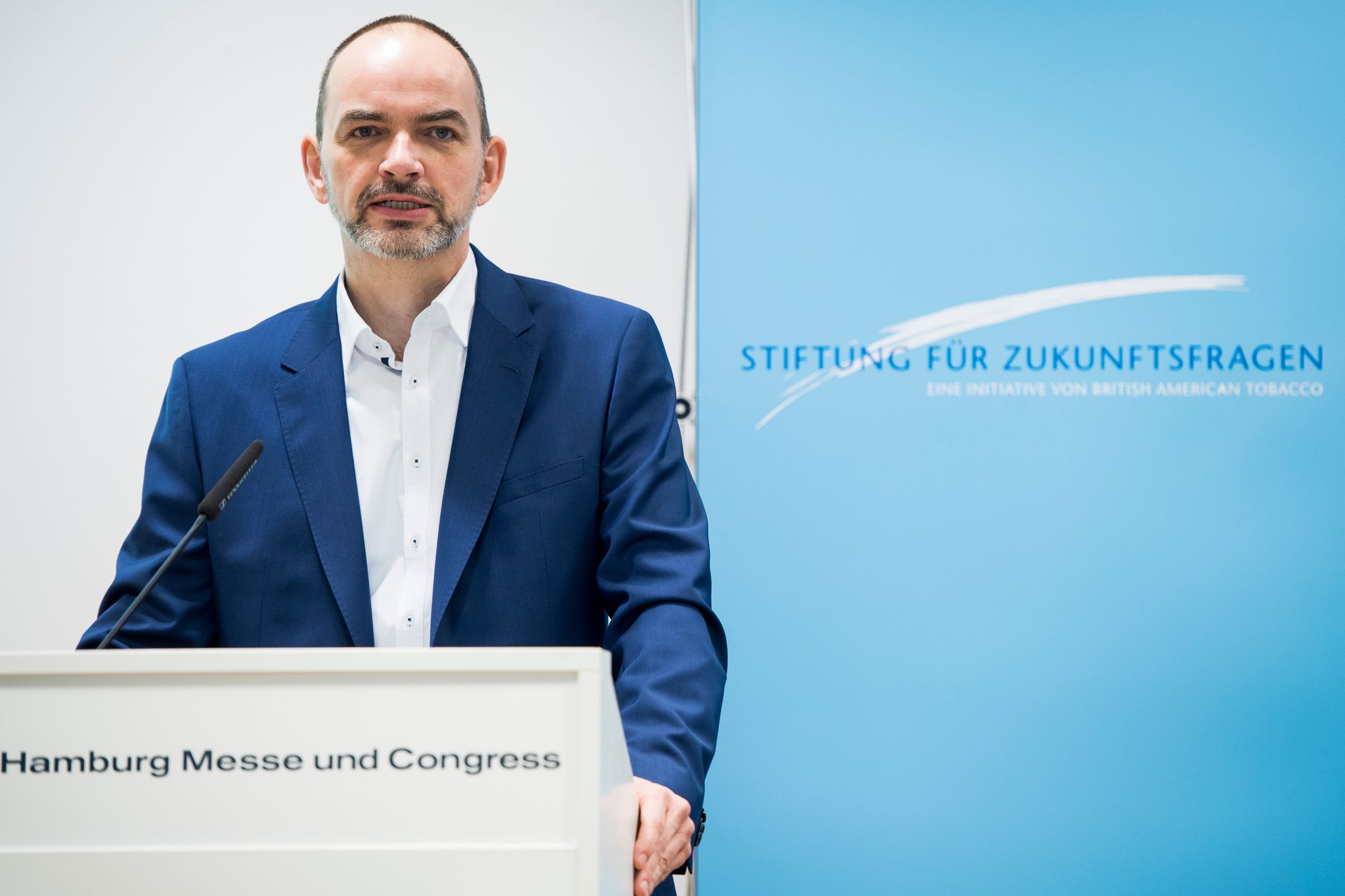 Zukunftsforscher: Deutsche blicken sorgenvoll auf 2025