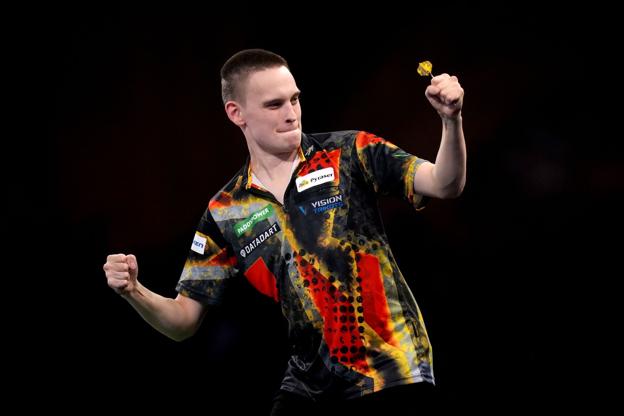 Deutscher Darts-Profi Pietreczko auf dem Weg ins Achtelfinale der Weltmeisterschaft
