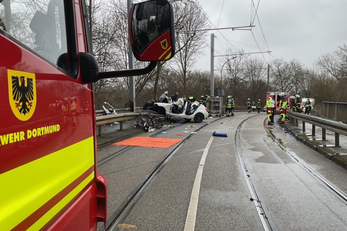 Dortmund: Verkehrsunfall in Marten mit 3 Verletzten