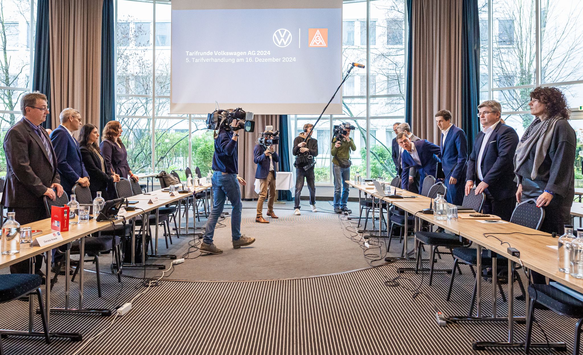 Entscheidende Verhandlungsrunde im Tarifstreit bei Volkswagen