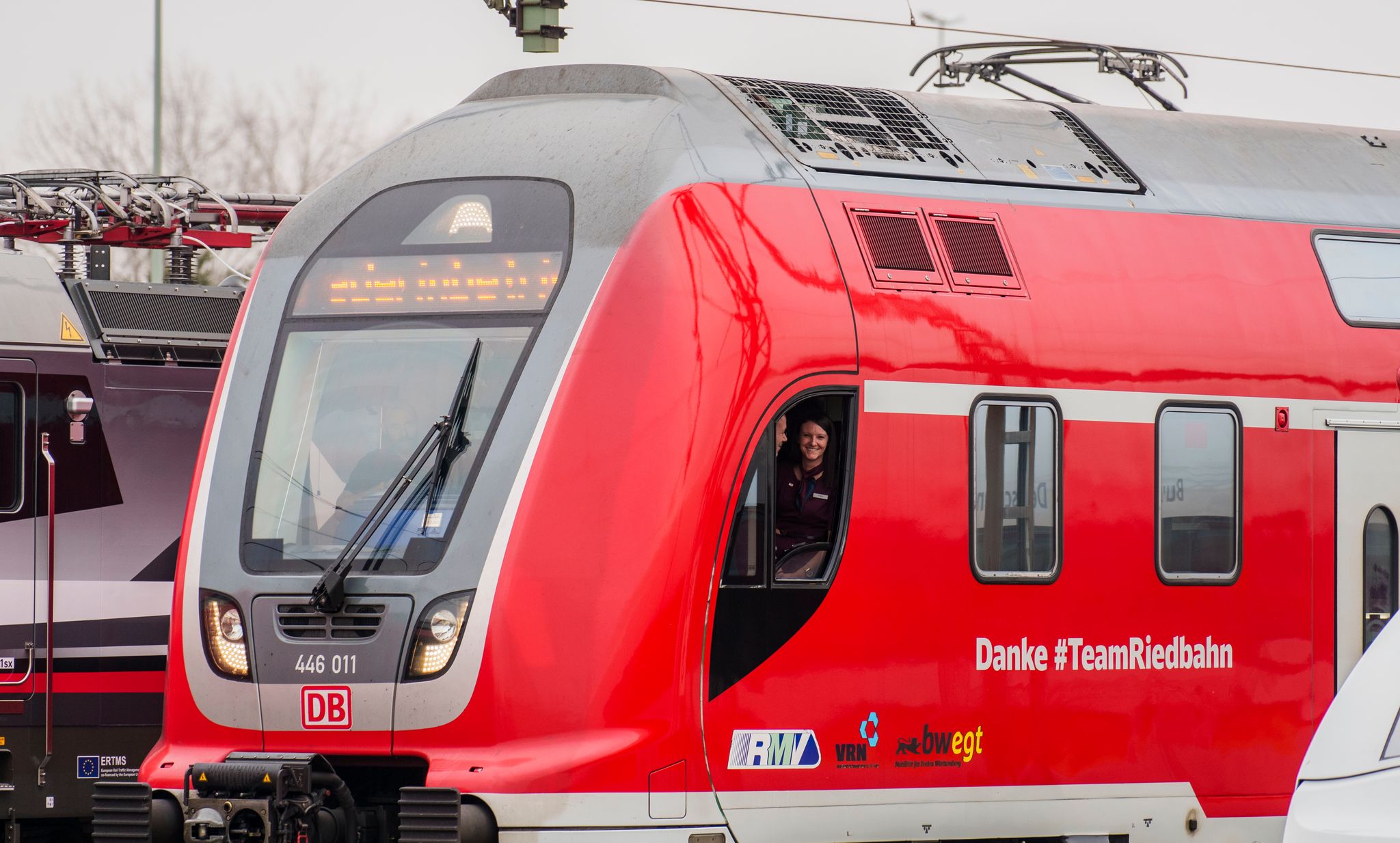 Neue Ära auf Riedbahn: Zugverkehr wieder unterwegs