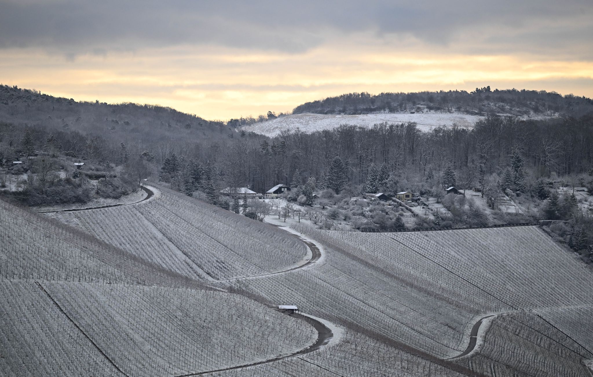 Winterwetter bringt Gefahr von Glatteis und Schnee mit sich