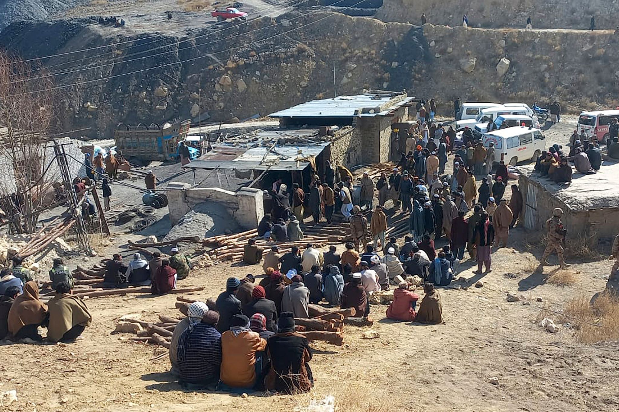 12 Tote nach Grubenunglück in Pakistan