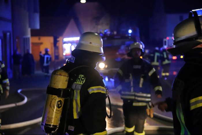 Hangard: Feuerwehr rettet Menschen in Wiebelskirchen