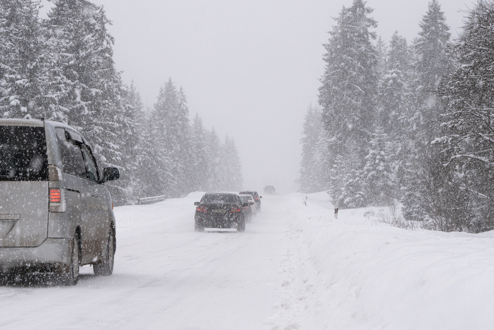 Wetter-Chaos in Deutschland: Schnee-Walze rollt heran!