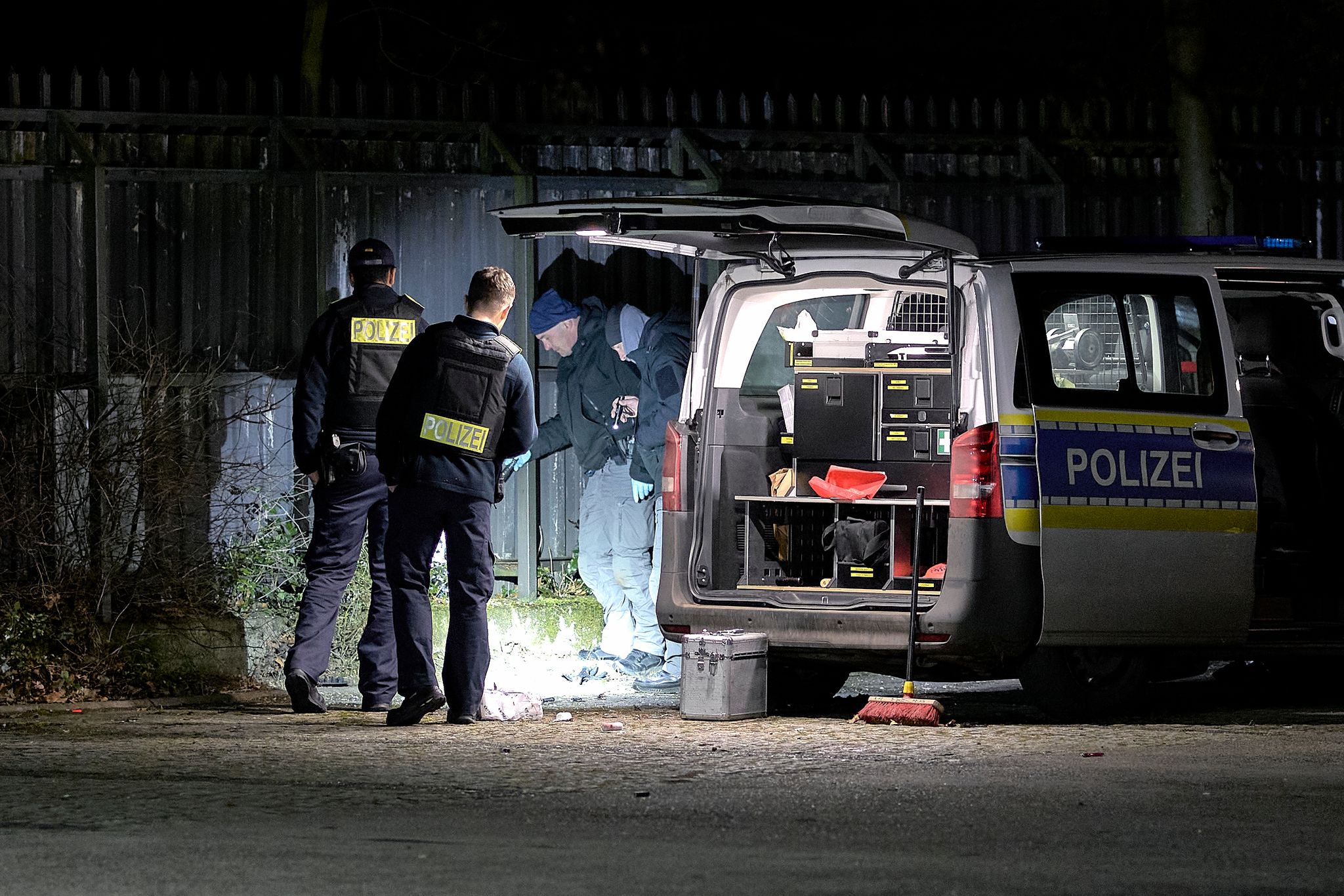 Explosion bei Berliner-Polizei: Mehrere verletze Beamte