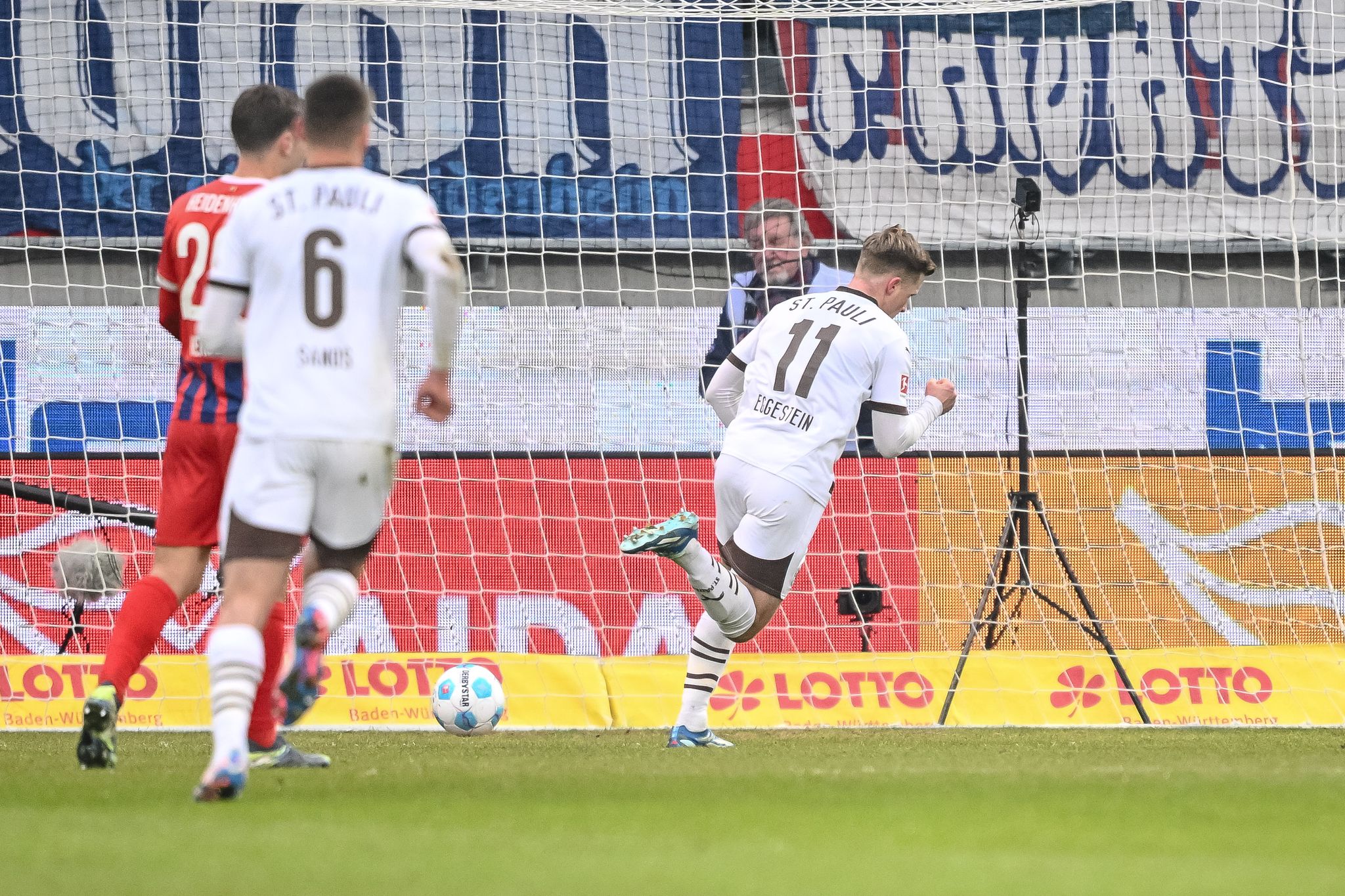 Auswärts weiter stark: St. Pauli distanziert Heidenheim