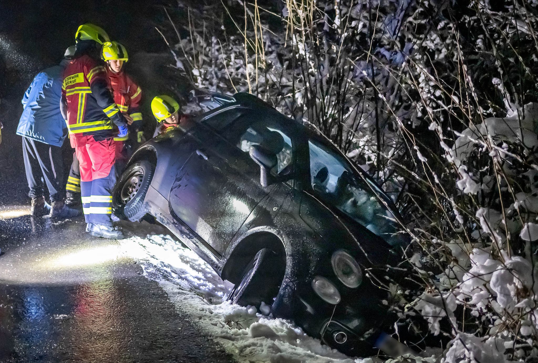 Glatteis sorgt für Unfälle in Süddeutschland