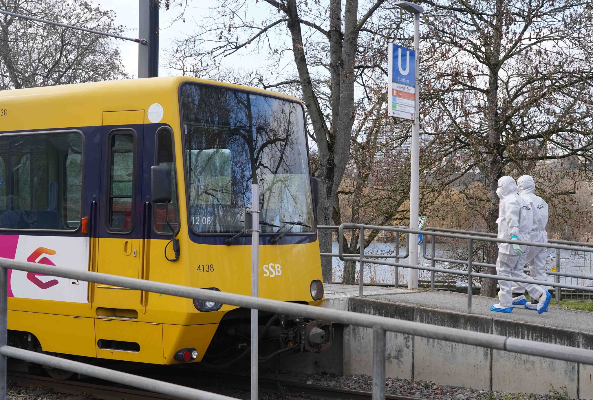 Tragisches Unglück in Stuttgart: 13-Jähriger stößt 12-Jährigen vor Stadtbahn