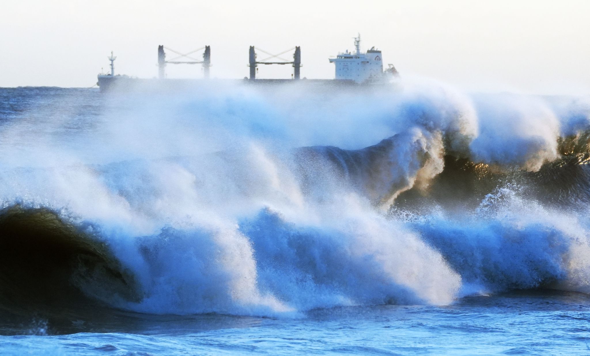 Sturm Éowyn zieht auf Irland und Großbritannien zu