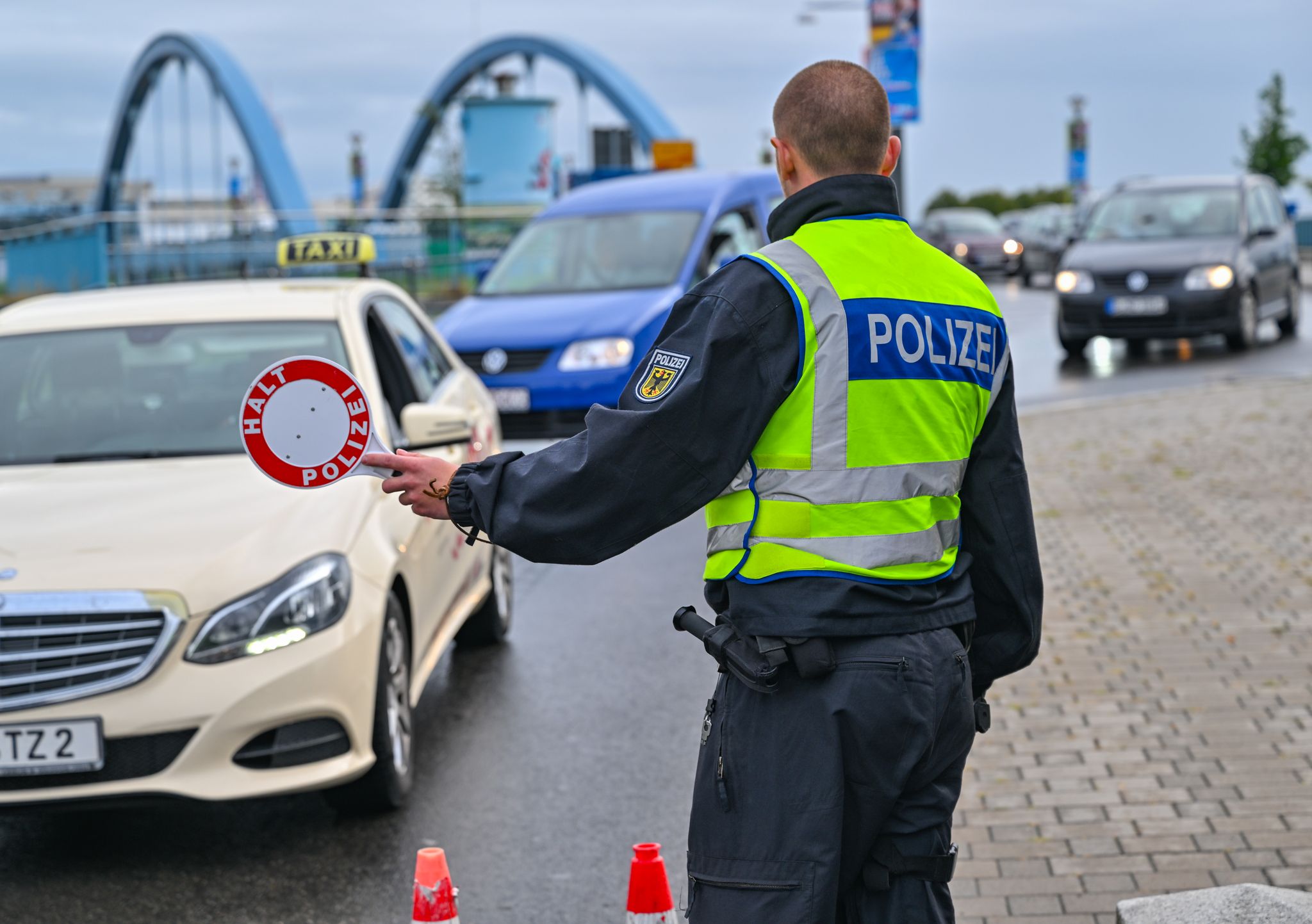 Deutsche Migrationspolitik: Eskalation im Bundestag