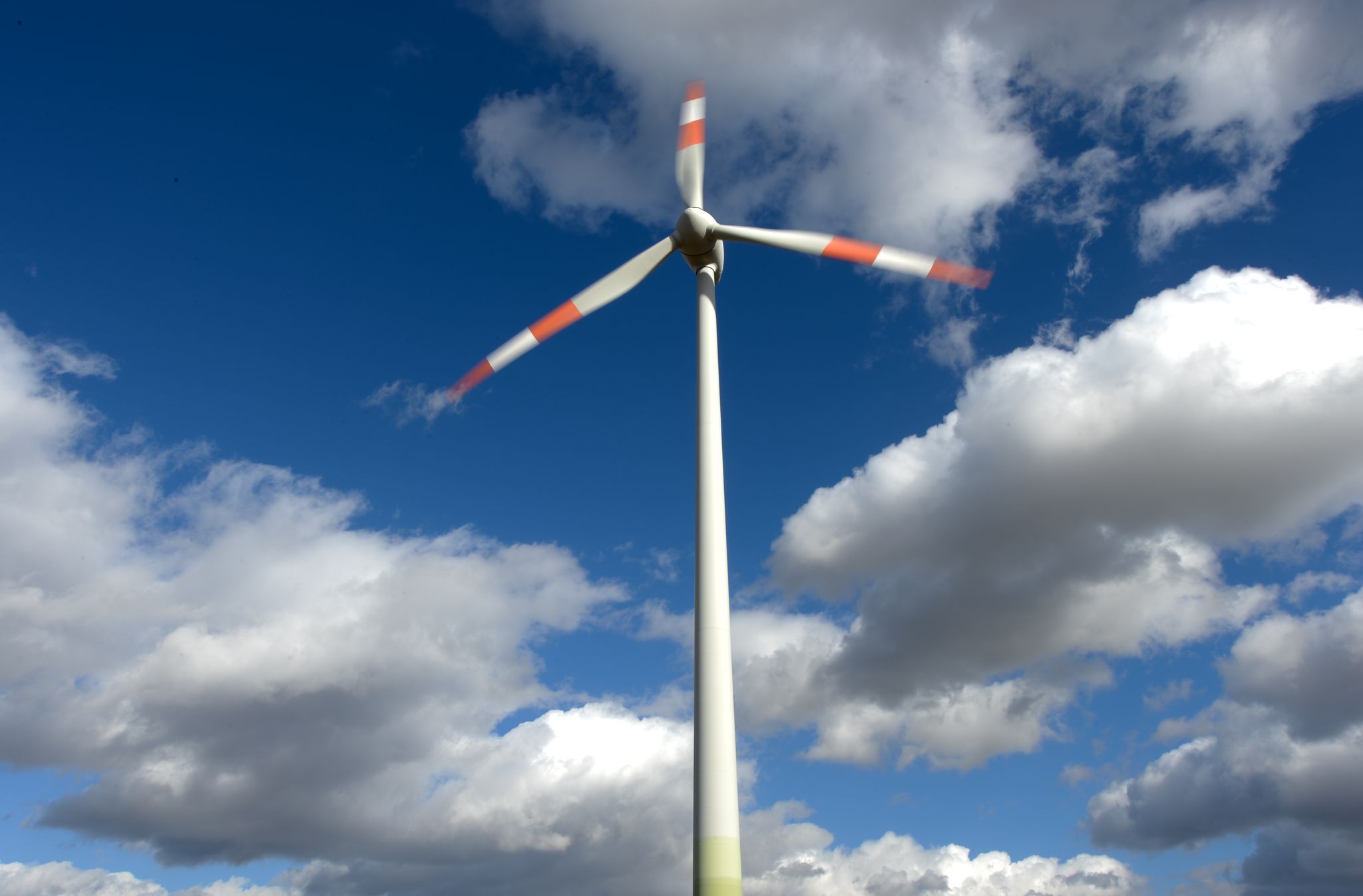 Rekord bei Windkraftanlagen in Deutschland, Hessen im Mittelfeld