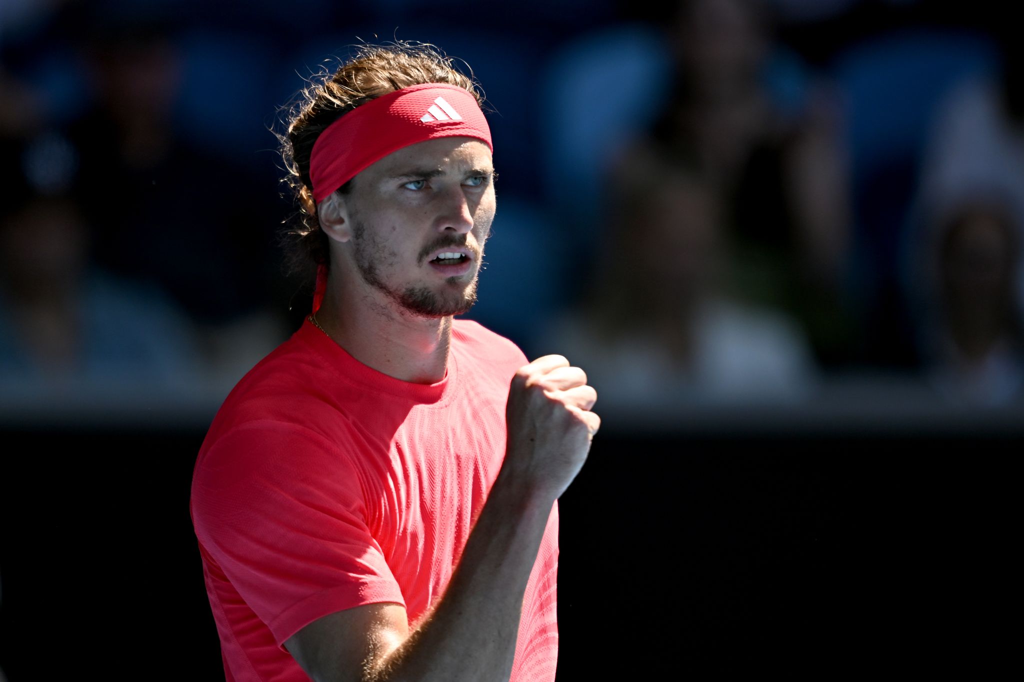 Zverev zieht ins Achtelfinale ein und erreicht Becker-Rekord