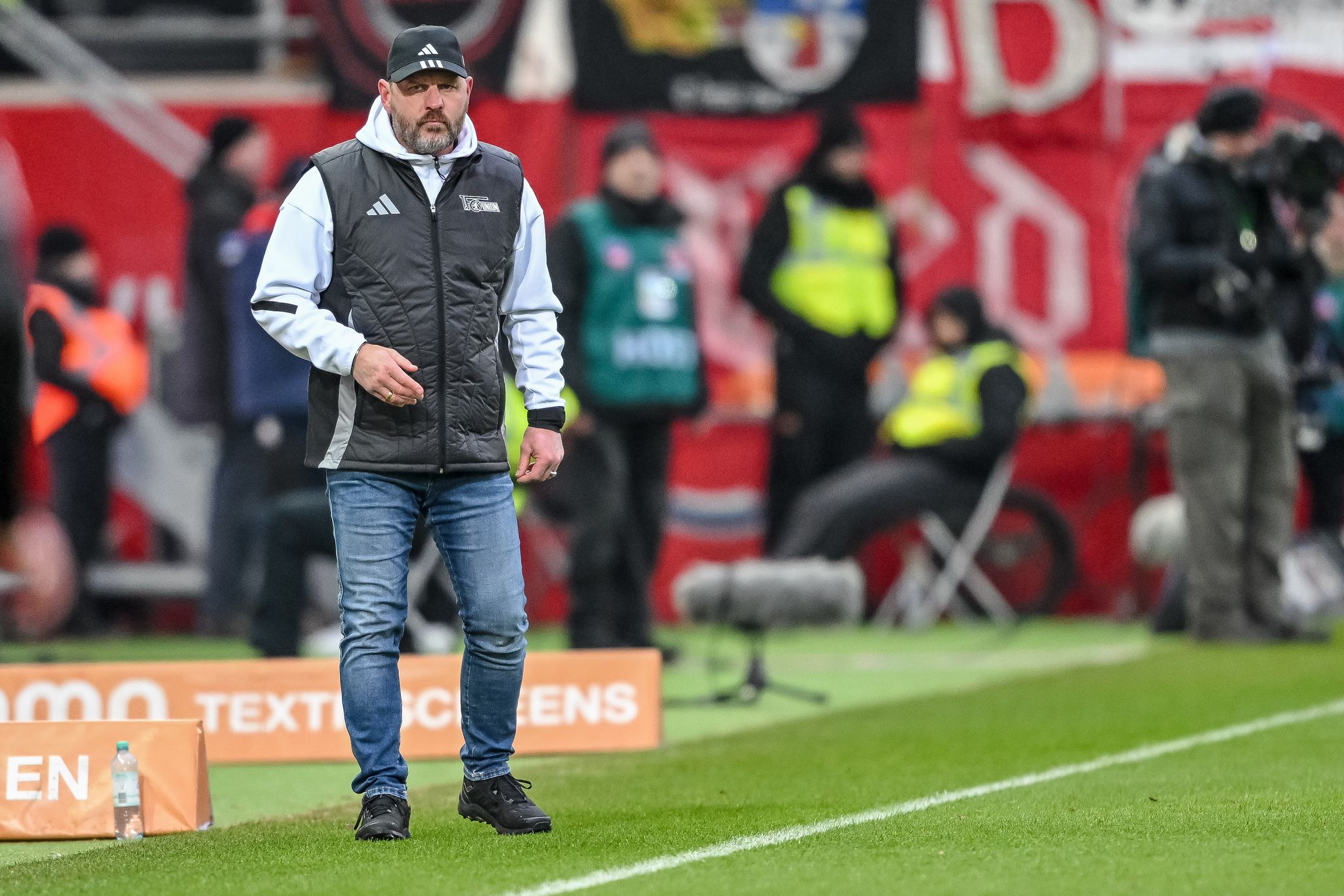 Union Berlin unterliegt Heidenheim 0:2, Frankfurt und Mainz festigen ihre Plätze