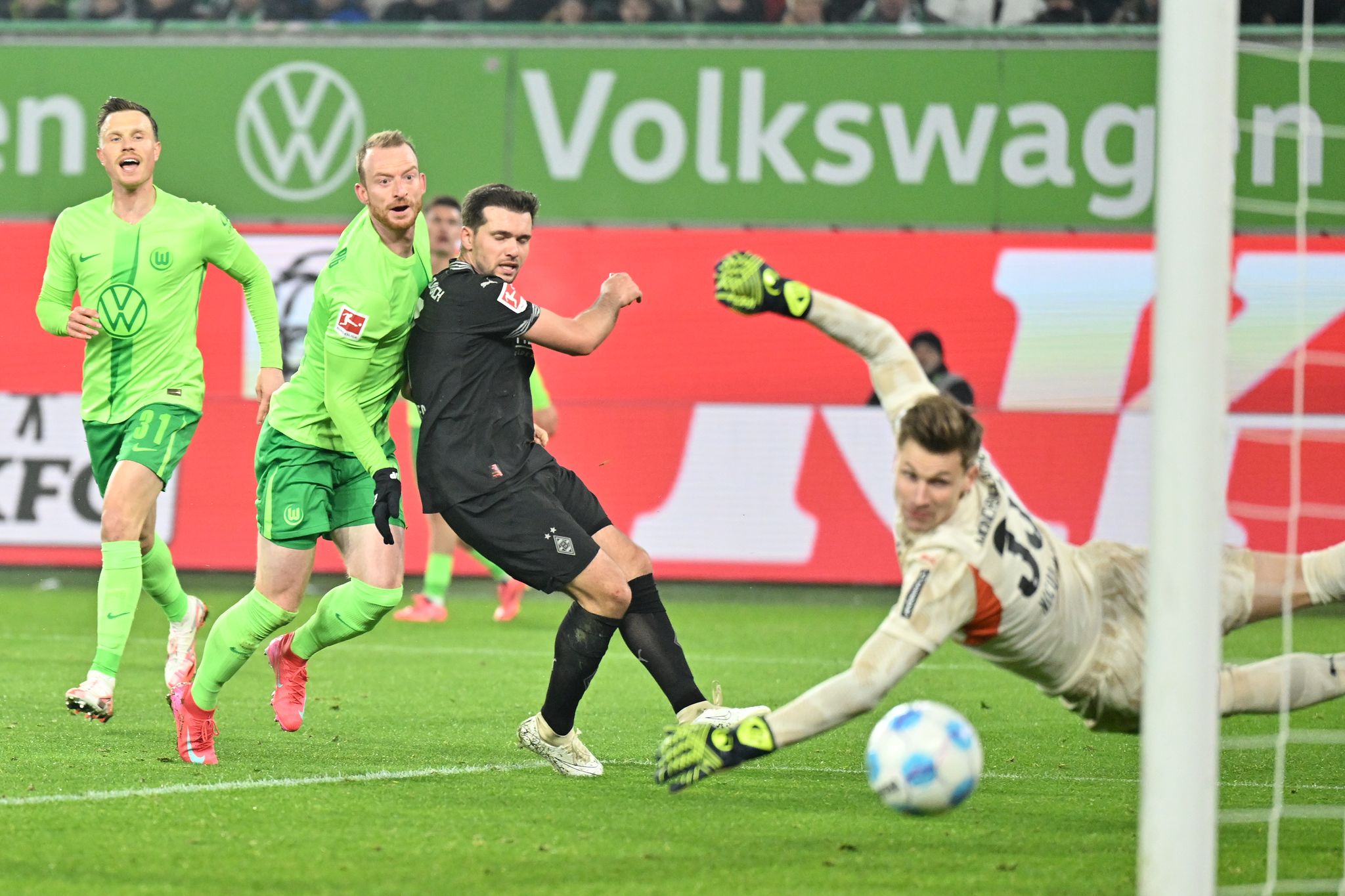 Spektakulärer 5:1-Sieg! Wolfsburg stürmt auf Europa-League-Platz