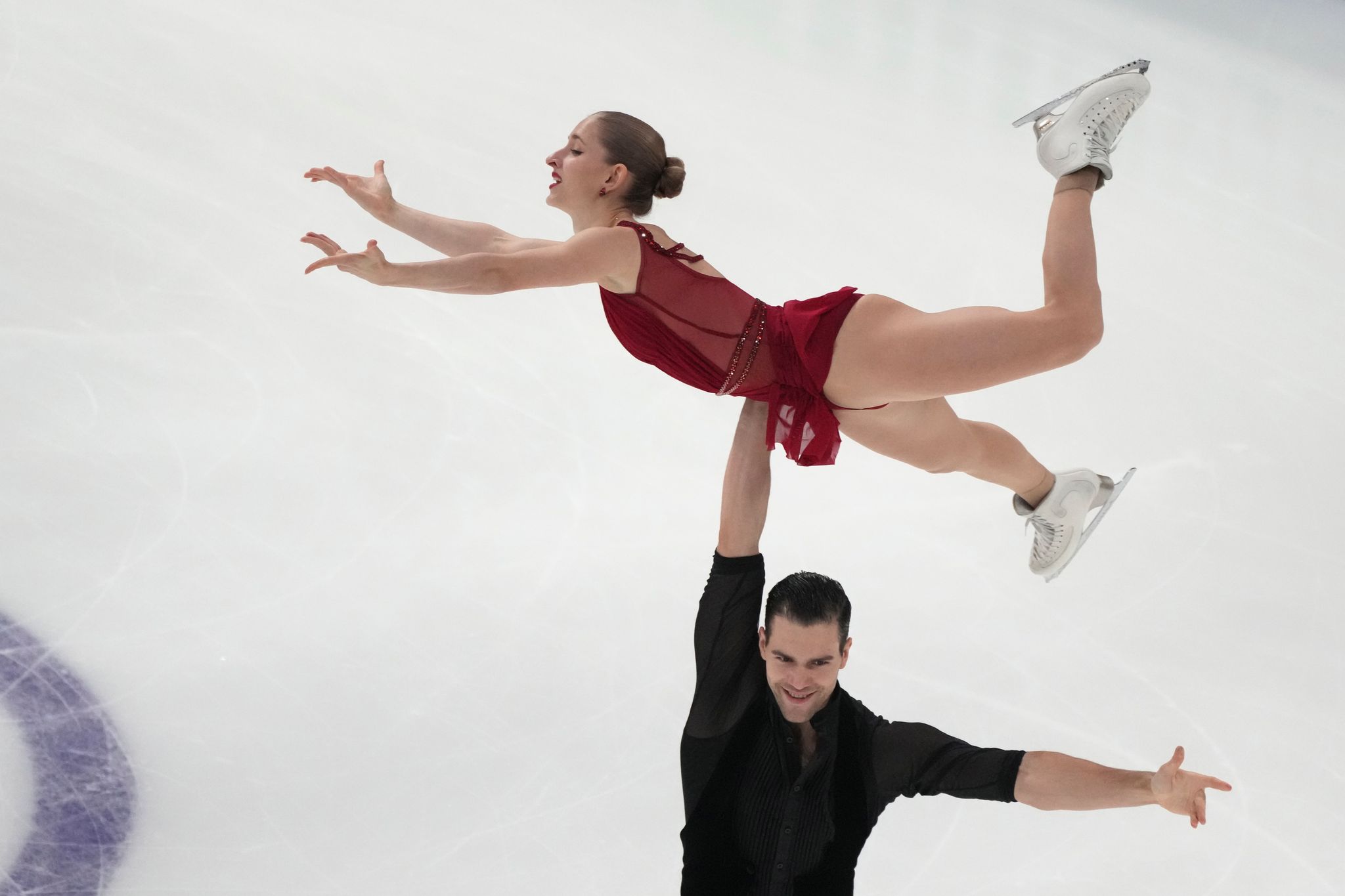 EM-Gold für Eiskunstlauf-Paar Hase/Wolodin