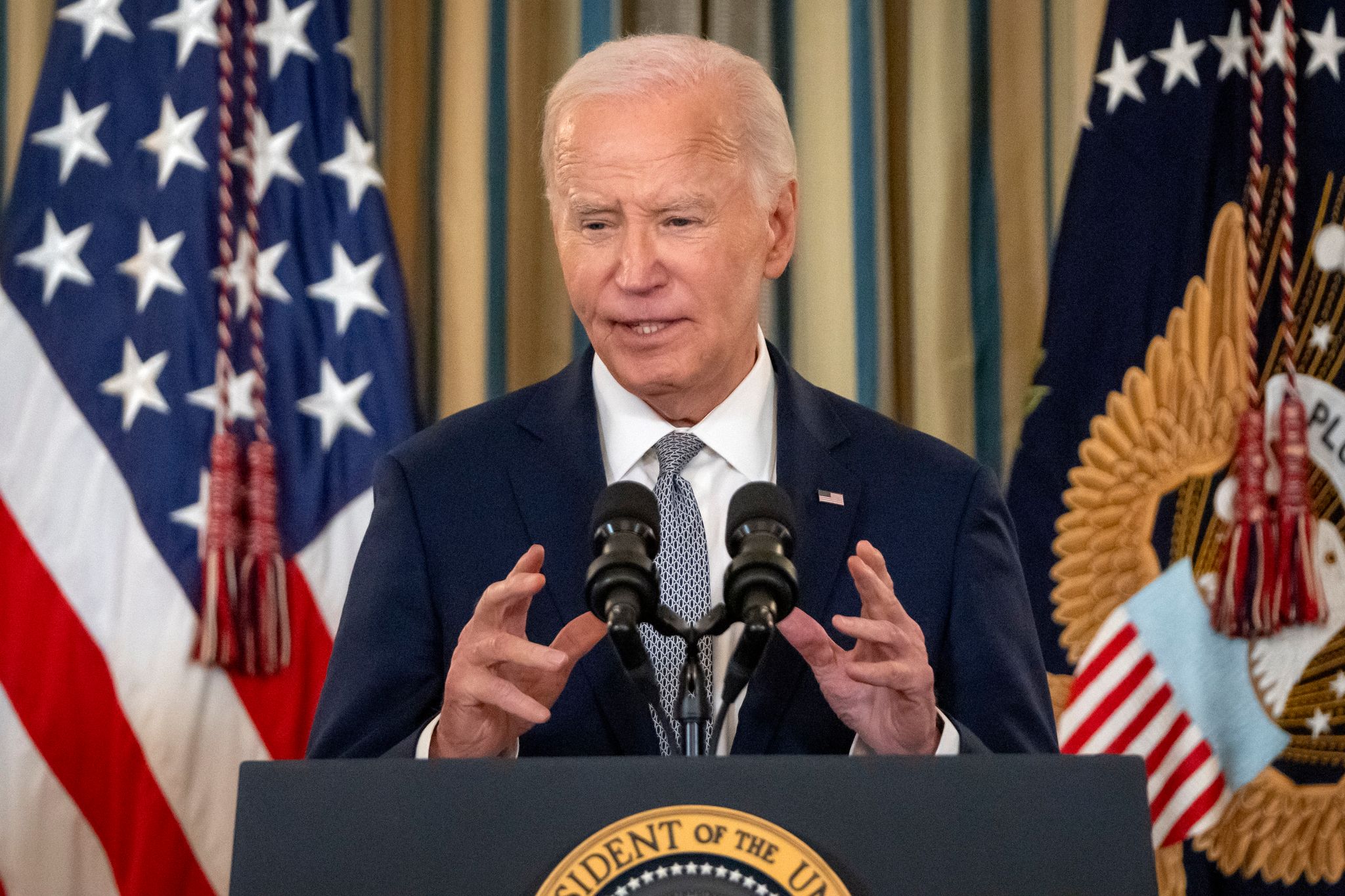 Biden: Attentäter hatte Fernzünder für Sprengsätze im Wagen