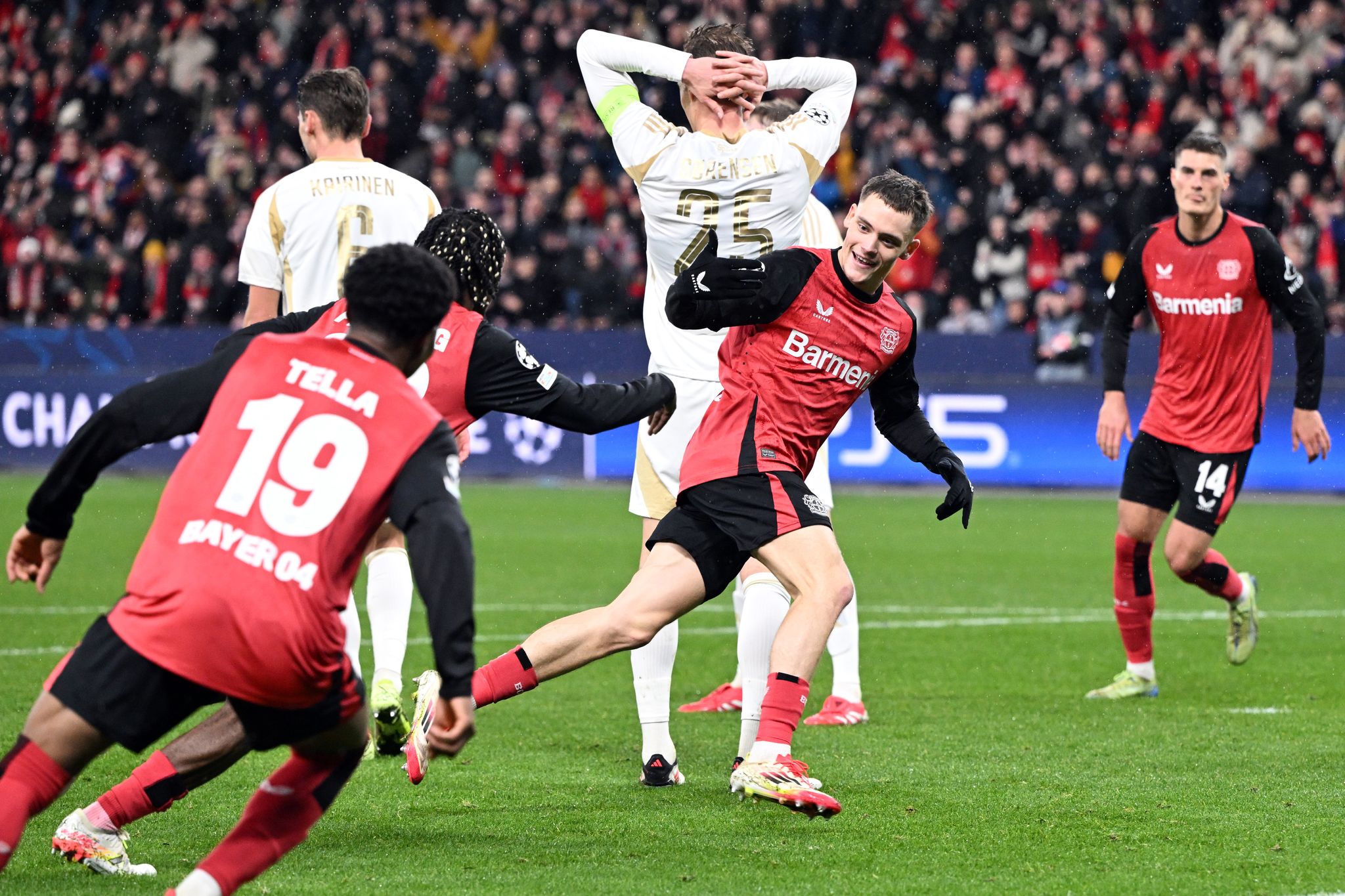 Bayer macht Achtelfinaleinzug perfekt – 2:0 gegen Prag