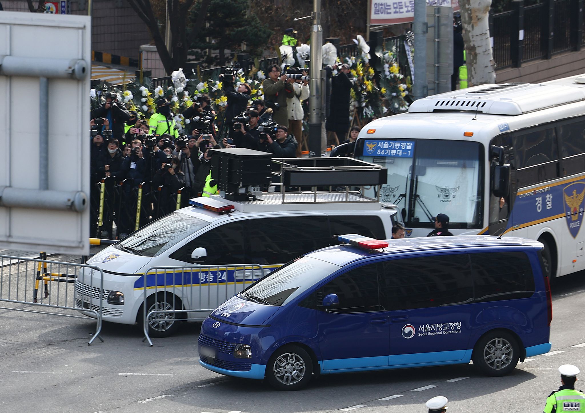 Südkoreas suspendierter Präsident Yoon muss in Haft bleiben