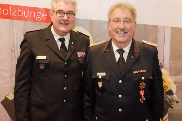 Neu Duvenstedt: Feuerwehr Holzbunge geehrt