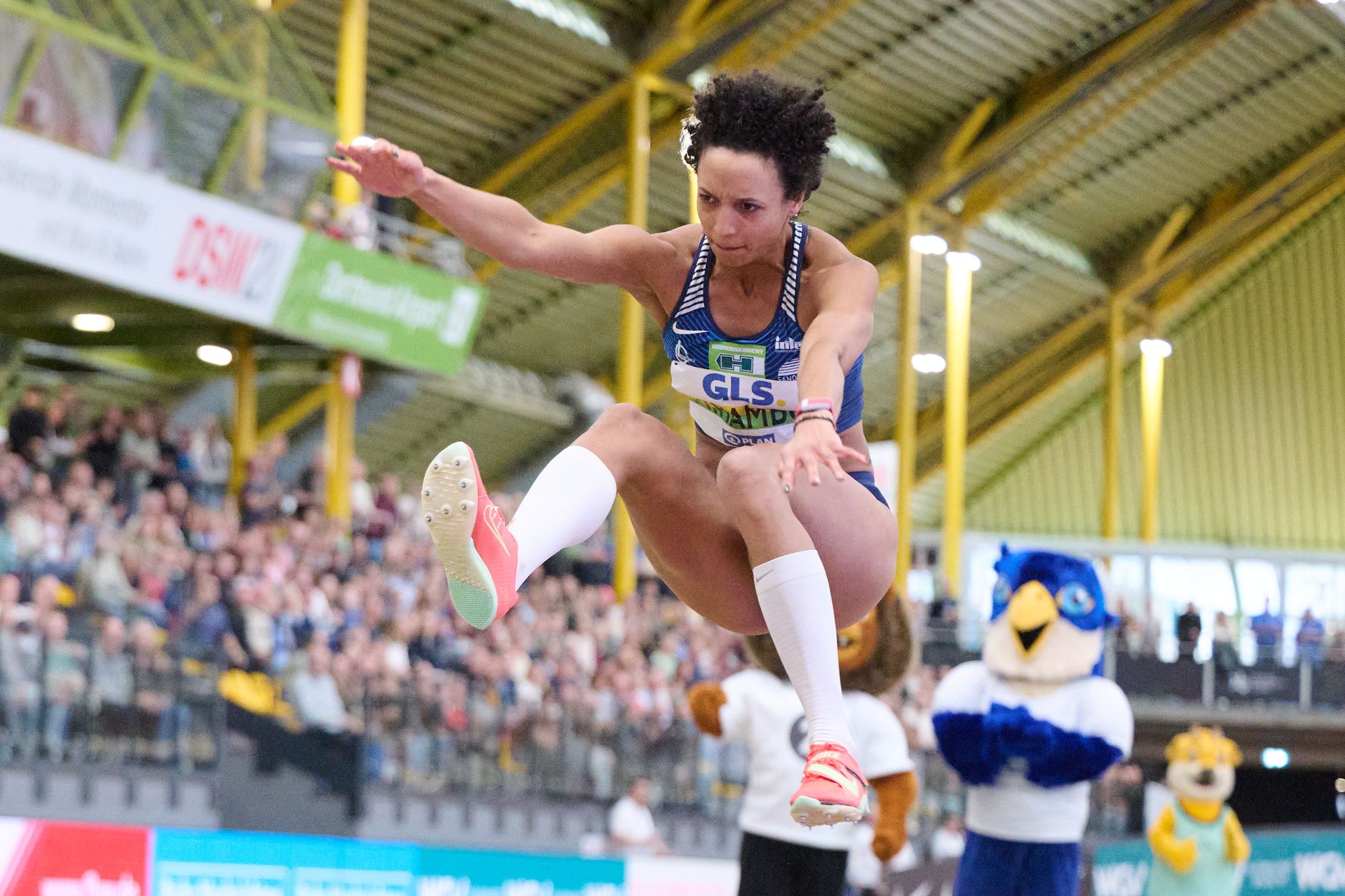 Deutsche Leichtathletik-Stars glänzen bei Hallenmeisterschaft in Dortmund