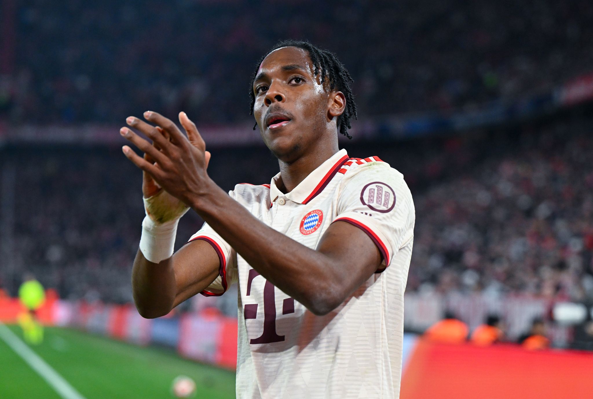 Transferpoker um Mathys Tel: FC Bayern Angreifer wechselt zu Tottenham Hotspur