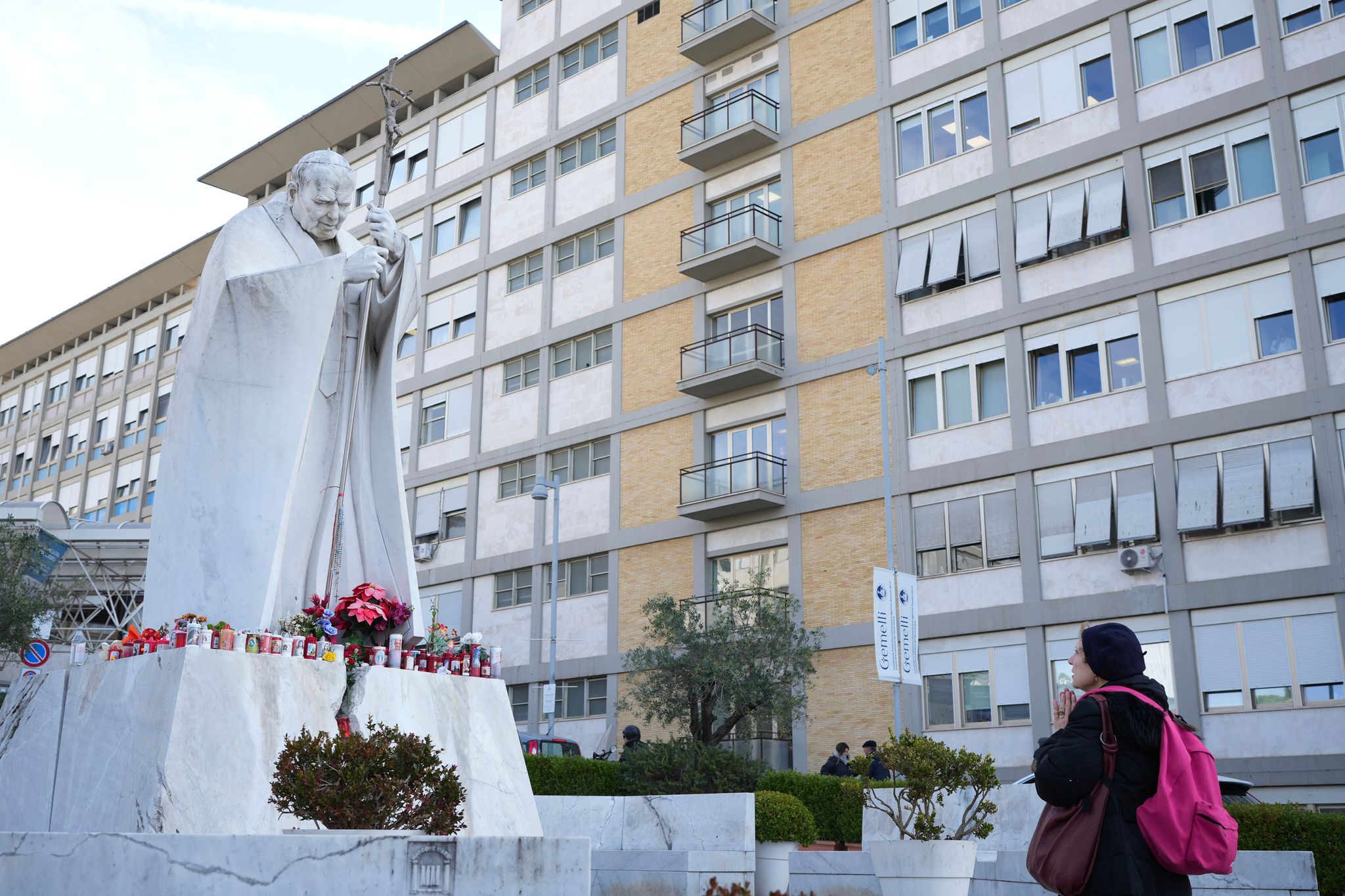 Papst ohne Aussicht auf baldige Entlassung